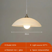 suspension en verre design pour intérieur contemporain et restaurant