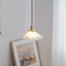 Pendelleuchte aus Glas und Messing im nordischen Vintage-Design