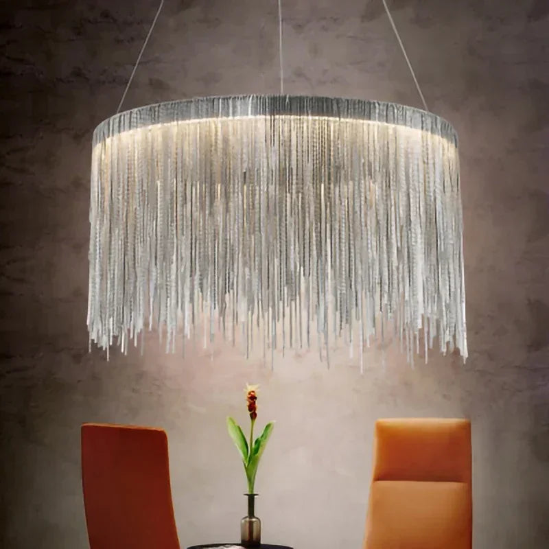 lustre de luxe à pampilles pour intérieur moderne et élégant - vue 4 sur 7