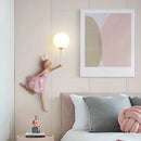 Wandleuchte aus Harz mit Mond-Lampenschirm für Kinderzimmer und Babyzimmer
