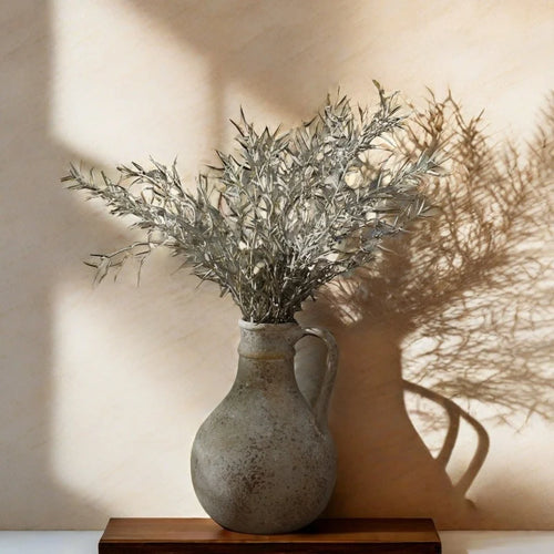 vase en céramique vintage pour décoration intérieure élégante et raffinée