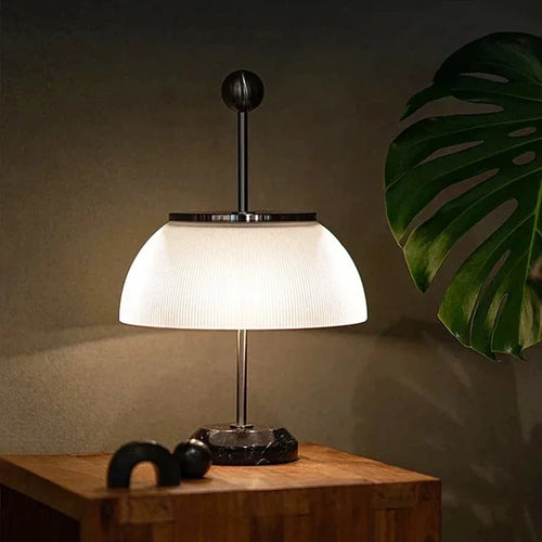 Elegante Retro-Schreibtischlampe im italienischen Design für modernes Interieur - vue 4 sur 8