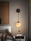 Moderne Nachttischlampe aus Kupfer und Naturmarmor