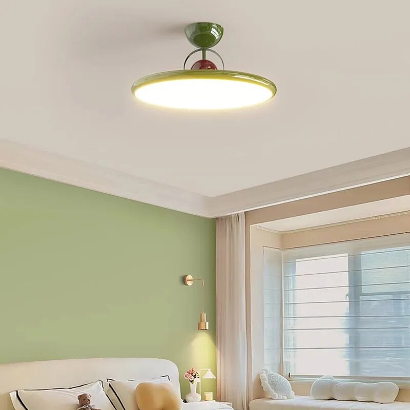 Plafonnier LED nordique en fer crème avec soucoupe volante - vue 4 sur 12