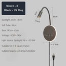 Moderne LED-Wandleuchte mit USB-Anschlüssen und Schalter