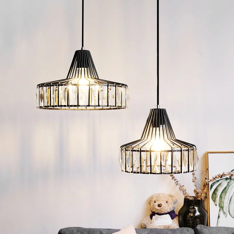 suspension moderne en cristal et fer noir nordique - vue 3 sur 14