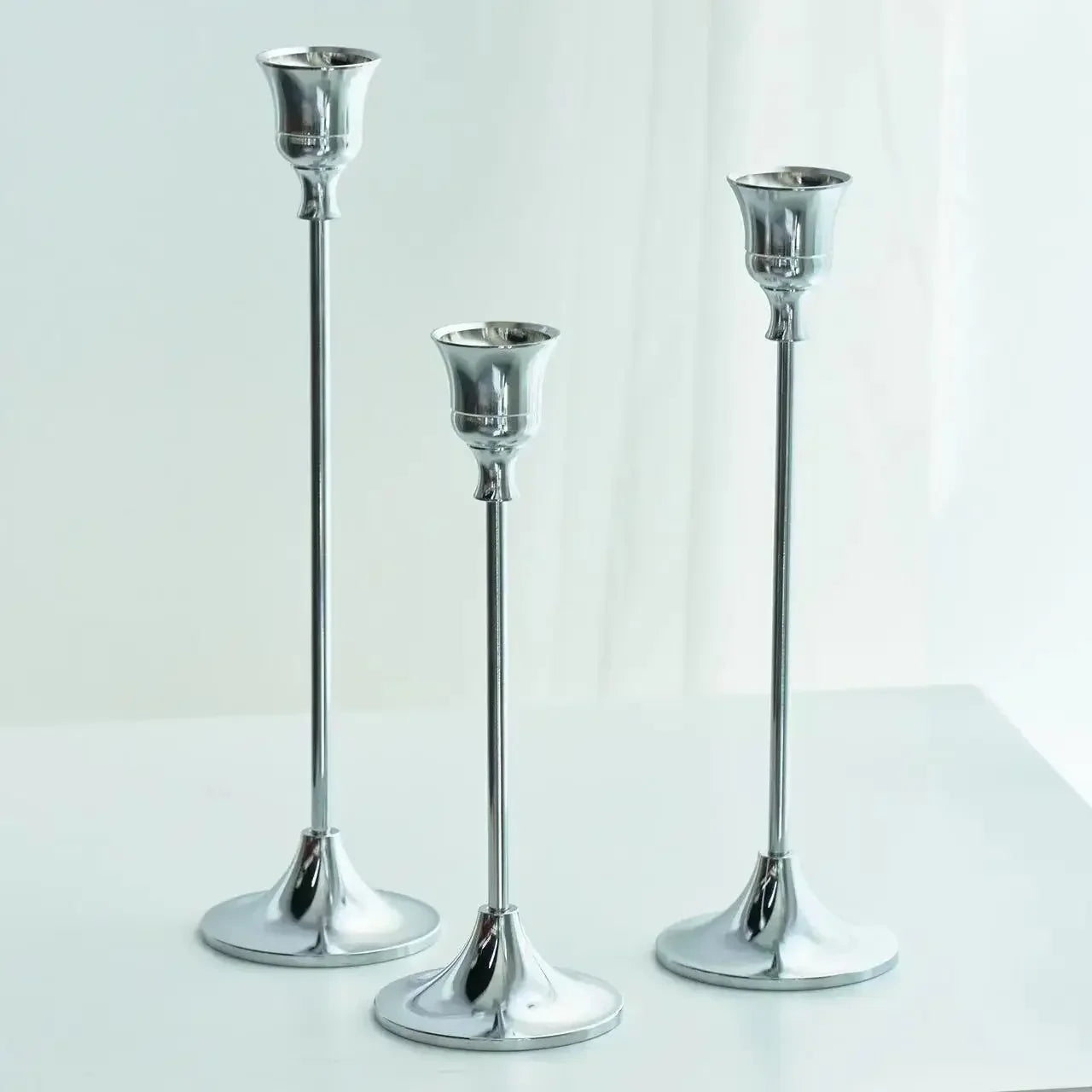 kit de trois bougeoirs en laiton doré pour mariage et dîner - vue 13 sur 18