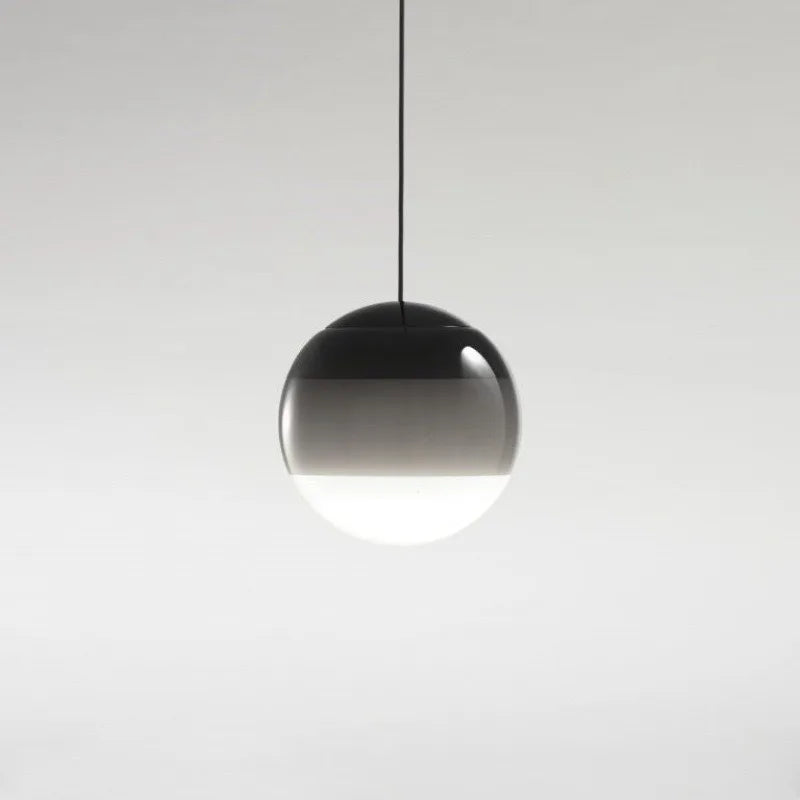 Pendelleuchte aus Glas im nordischen Stil für modernes Interieur