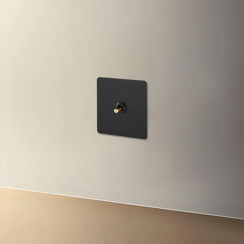 Prise électrique et double USB en acier noir mat bords arrondis