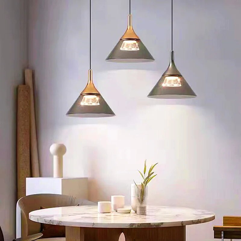 Suspension conique design en verre à LED - vue 7 sur 10