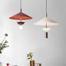style de lampe suspendue en métal