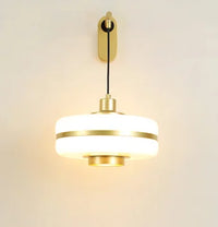 Suspension design nordique en or