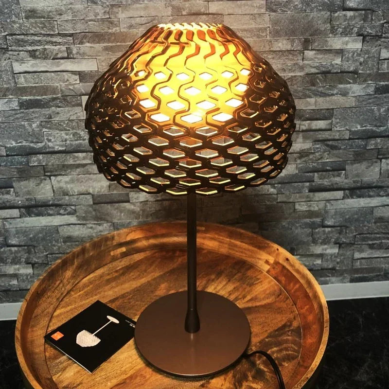 Italy Design Table Lamps Modern Hollow Lampshade Desk Light for Bedroom Living Room - vue 5 sur 8