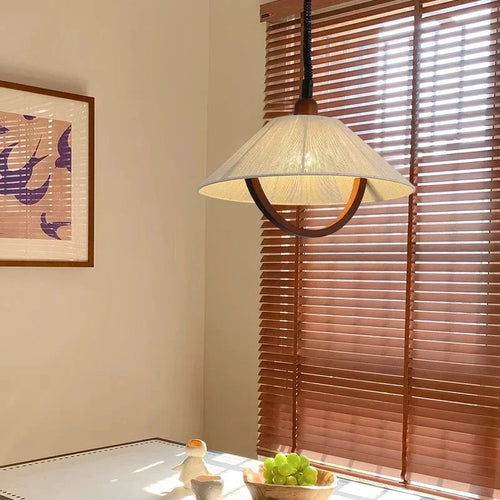 Design-Pendelleuchte aus Holz für ein elegantes Interieur - vue 3 sur 7