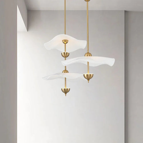 Pendelleuchte Lotusblatt aus goldfarbenem Metall Art déco - vue 3 sur 10