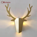 Minimalistische LED-Wandleuchte in Geweihform