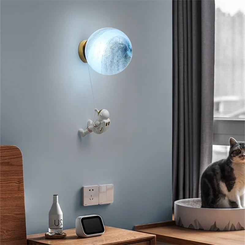 Chambre d'enfants lune applique moderne minimaliste créatif astronaute plein cuivre dessin animé garçon chambre chevet fond applique murale - vue 4 sur 10