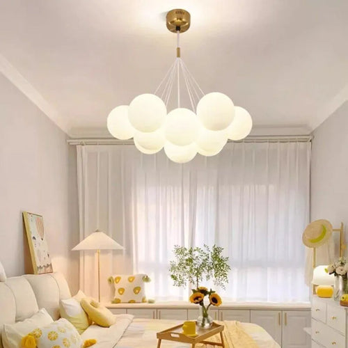 Suspension LED en verre au design nordique moderne