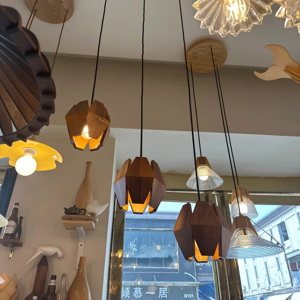 Kronleuchter aus massivem Holz im Vintage-Stil für die Innendekoration - vue 6 sur 9