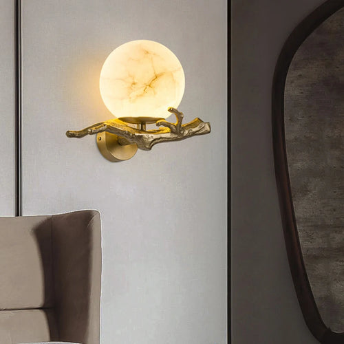 Luxuriöse Wandleuchte aus Kupfer, Marmor und Messing - vue 2 sur 7