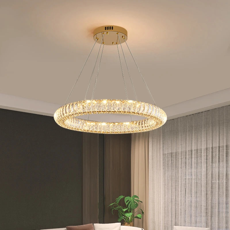 Moderner Kristall-Kronleuchter für elegantes Interieur - vue 3 sur 12