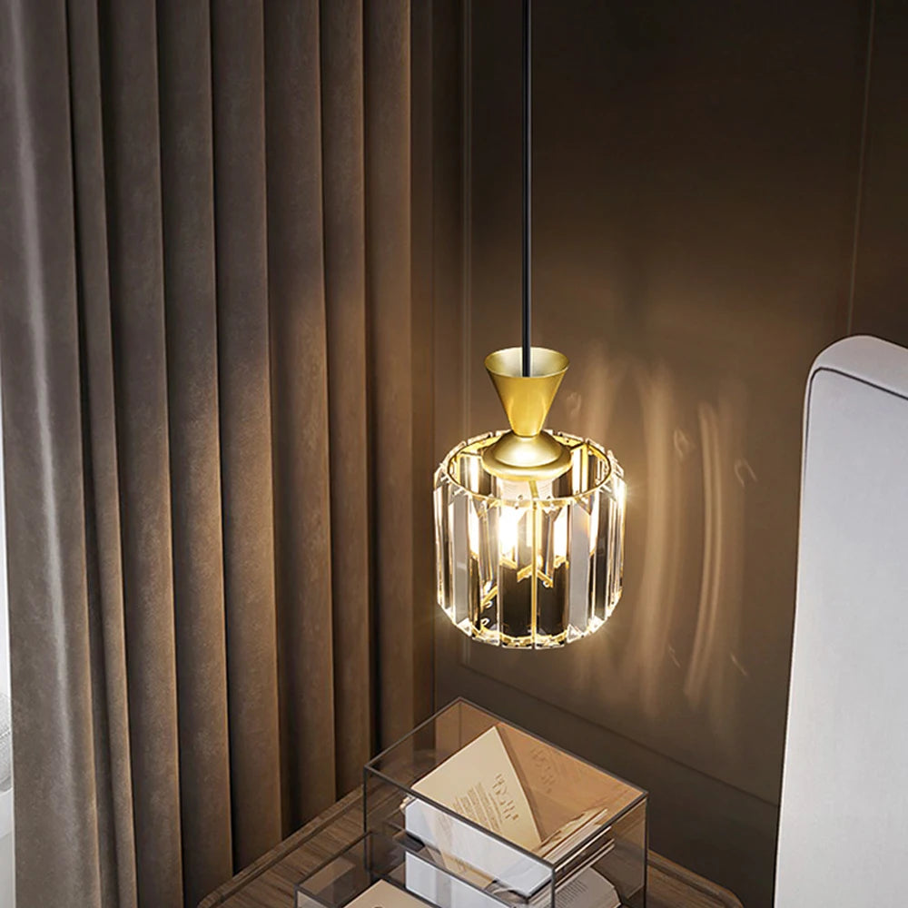 lampe suspendue en cristal design moderne pour intérieurs variés - vue 2 sur 10
