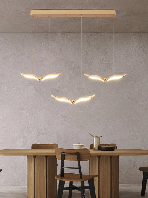Moderner Kronleuchter als Pendelleuchte für kreative und minimalistische Atmosphäre - vue 5 sur 9