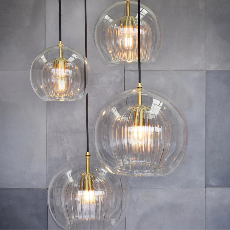 suspension ronde en verre style industriel lumineux et élégant - vue 5 sur 12