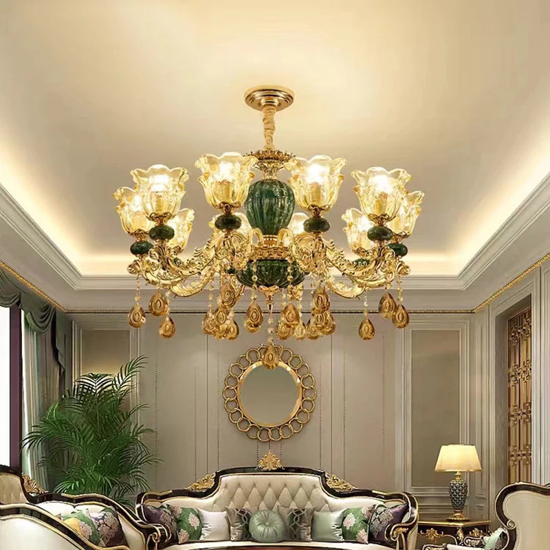 lustre en cristal léger pour décoration élégante et raffinée - vue 3 sur 15