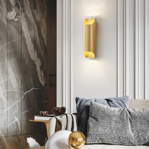Moderne LED-Wandleuchte aus Messing im minimalistischen Design - vue 3 sur 10