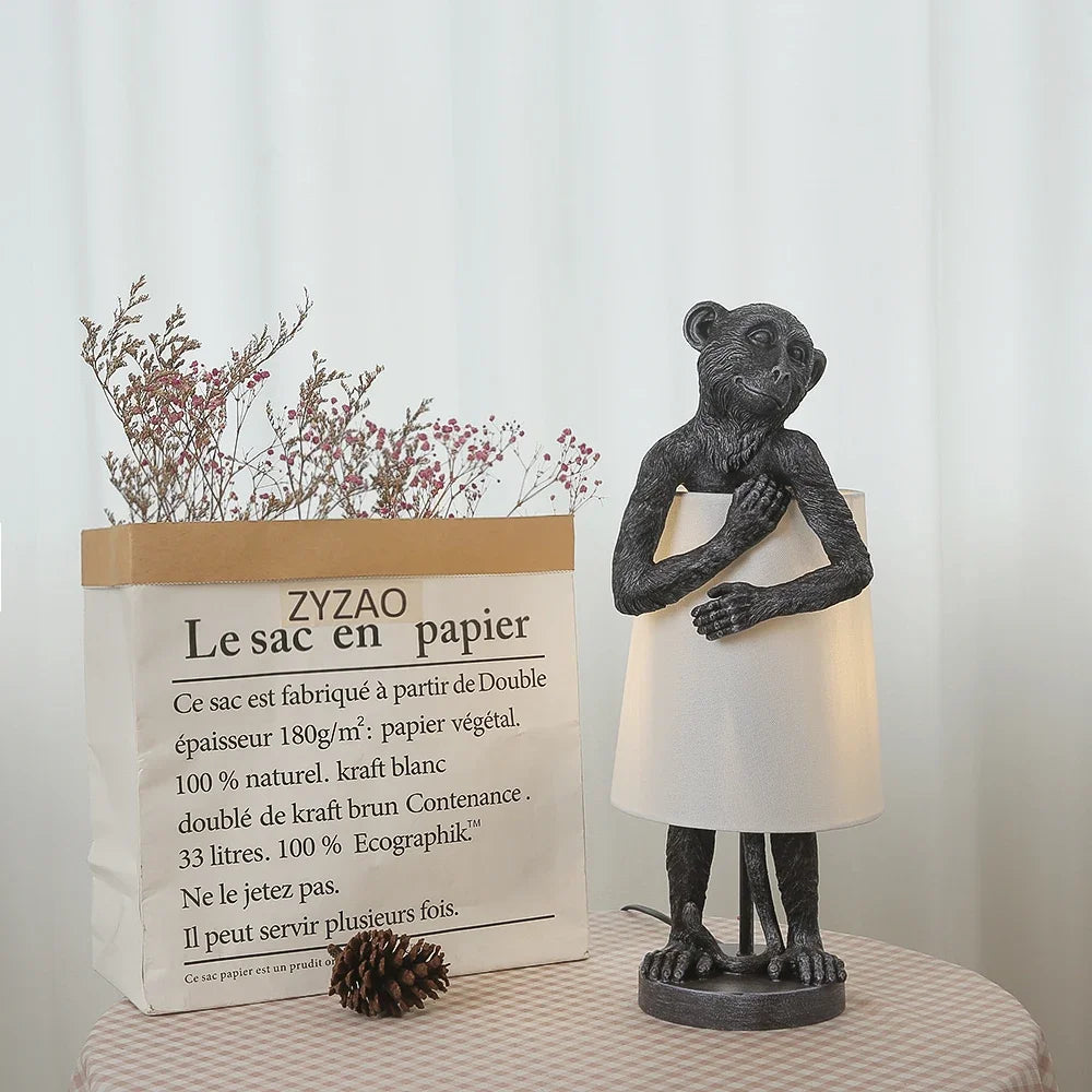lampe à poser en résine design singe rétro pour éclairage décoratif - vue 5 sur 10