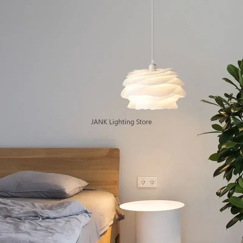 suspension en acrylique design danois pour décoration intérieure romantique - vue 4 sur 8
