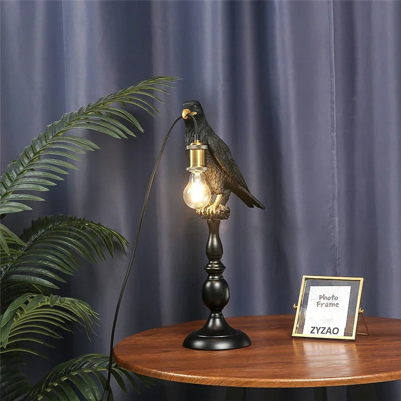 lampe de bureau en résine moderne forme d'oiseau avec bec doré - vue 7 sur 7