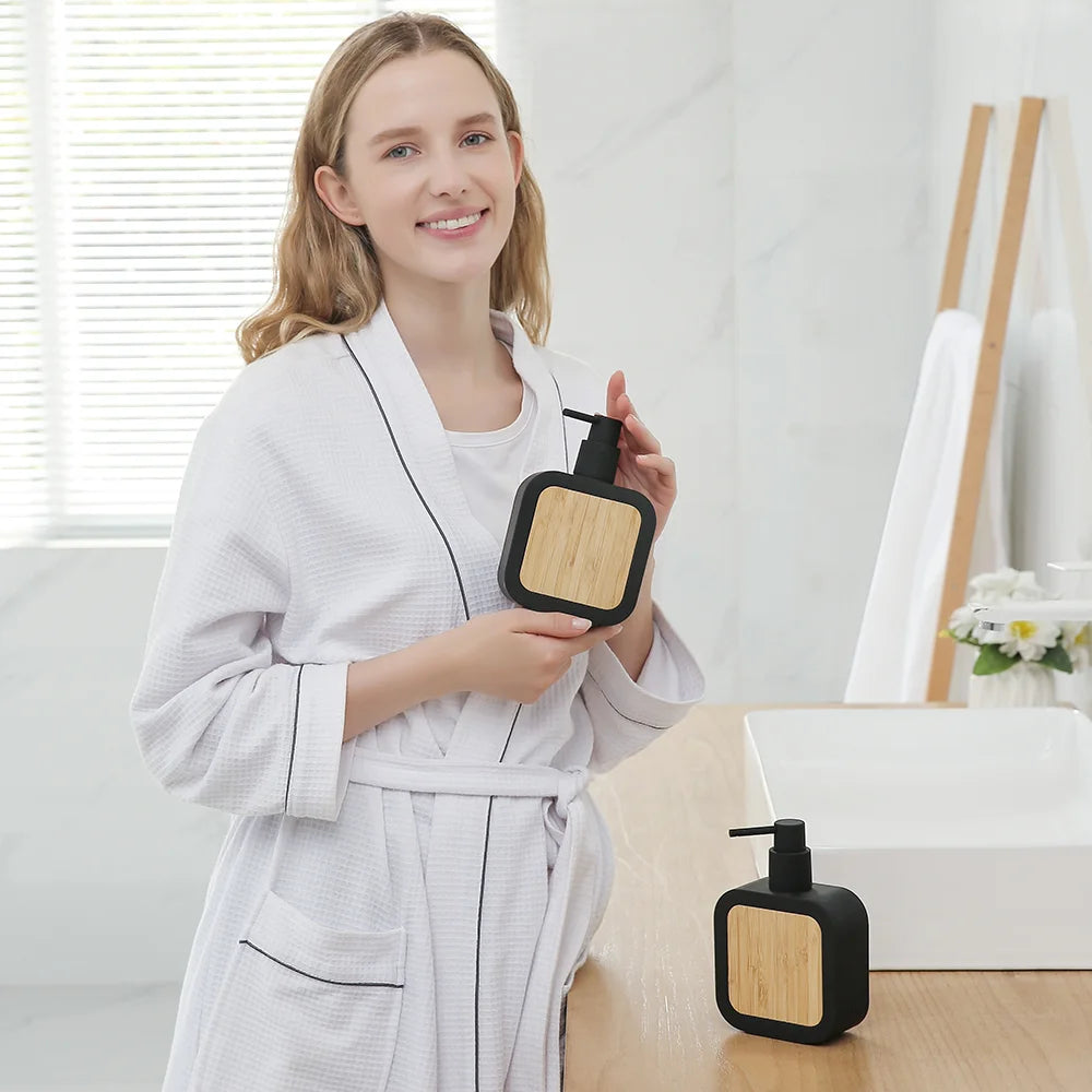 distributeur de savon élégant avec décoration en bambou et pompe résistante - vue 4 sur 7