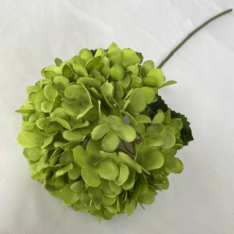 bouquet d'hortensias artificiels en soie pour décoration et événements - vue 14 sur 19