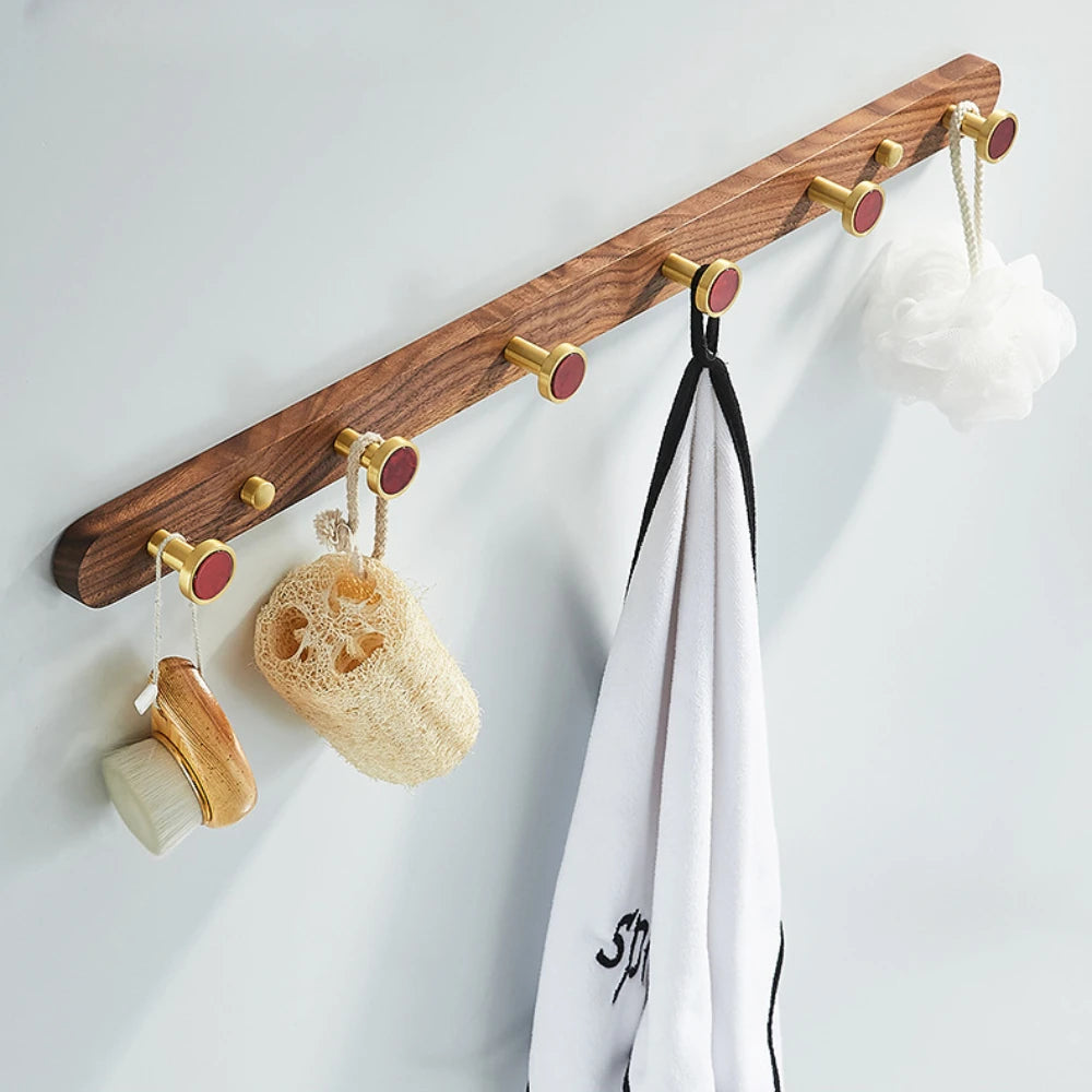crochet créatif en bois de noyer pour organisation murale - vue 5 sur 26