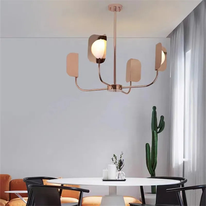 lustre design en verre laiteux avec feuilles métalliques élégantes - vue 4 sur 10