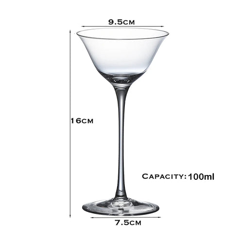 Verre cocktail style margarita ou champagne élégant