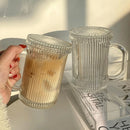 Tasse verre minimaliste avec couvercle et anse