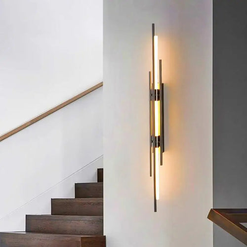Elegante LED-Wandleuchte Vertikal aus Eisen für den Innenbereich - vue 4 sur 8