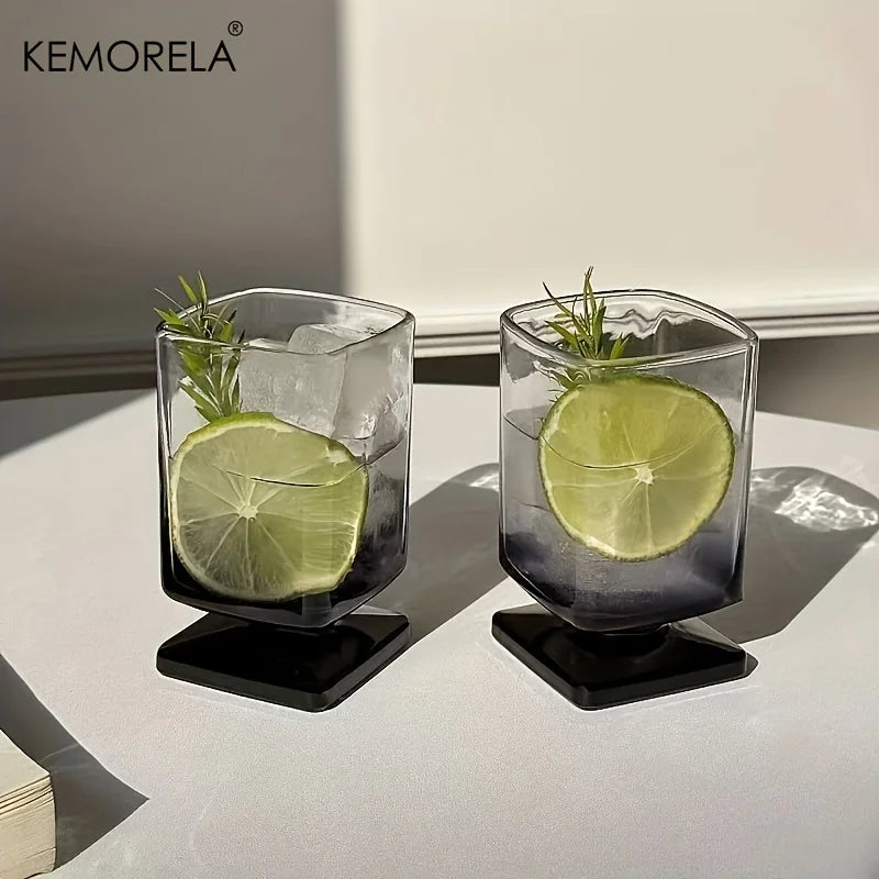 Verre cocktail carré design dégradé pour whisky jus - vue 3 sur 6