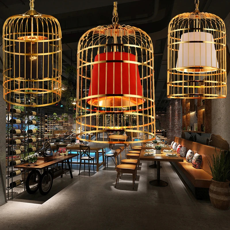 suspension vintage industrielle en fer doré pour bar ou loft - vue 5 sur 15
