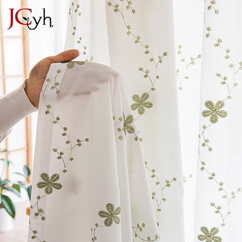 Voilage brodé floral style champetre pour salon chambre
