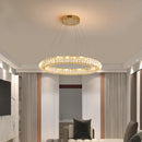 Moderner Kristall-Kronleuchter für elegantes Interieur