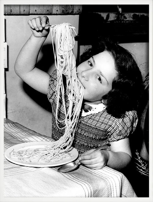 affiche art mural femmes buvant du vin et spaghettis décoration maison