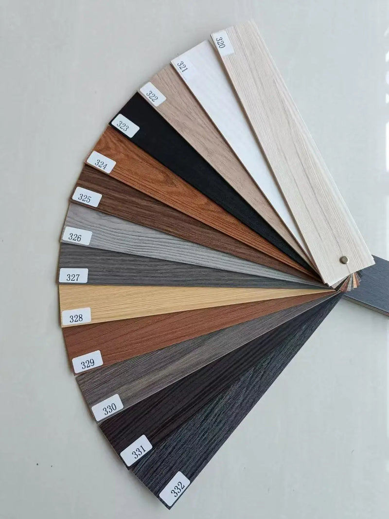 Store vénitien motorisé bois sur mesure salon chambre