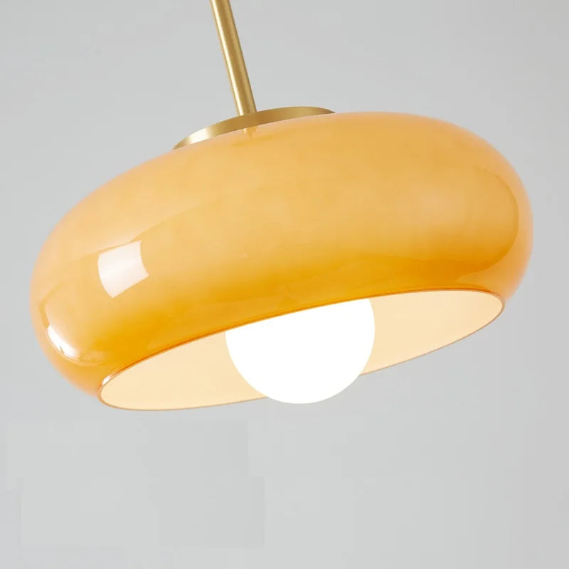 Bauhaus-Pendelleuchte aus Glas und goldfarbenem Metall mit LED - vue 4 sur 20