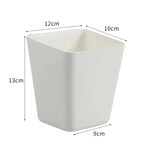 panier suspendu en plastique pour rangement pratique et organisé