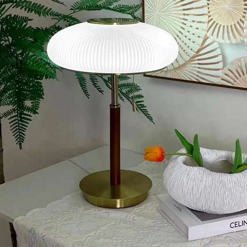Nordic Vintage Table Lamp White Glass Desk Light for Bedroom - vue 3 sur 7