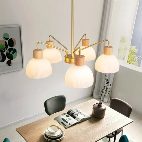 plafonnier led minimaliste en bois et verre pour restaurant ou café
